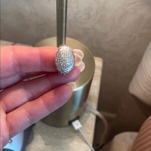 Beautiful JOHN HARDY RING WITH PAVE DIAMONDS